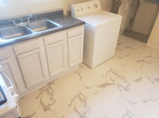 809 Elkin St, Norfolk, VA 23523