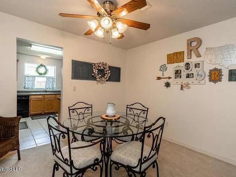 16222 Saddle Dr — Photo 9