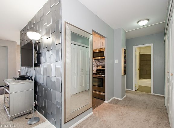 2nd image of 7141 N Kedzie Ave APT 414