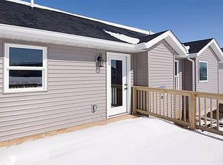 657 N 6th St Cir, Princeton, IA 52768
