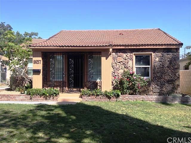 1st image of 8657 Emerald Ave