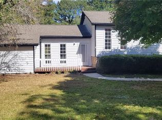 2862 Mossy Creek Dr, Stone Mountain, GA 30087