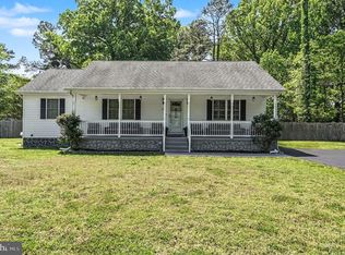 87 Cedar Ln, Colonial Beach, VA 22443