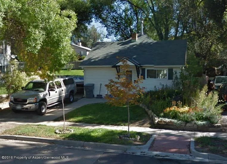 802 East Ave — Photo 1