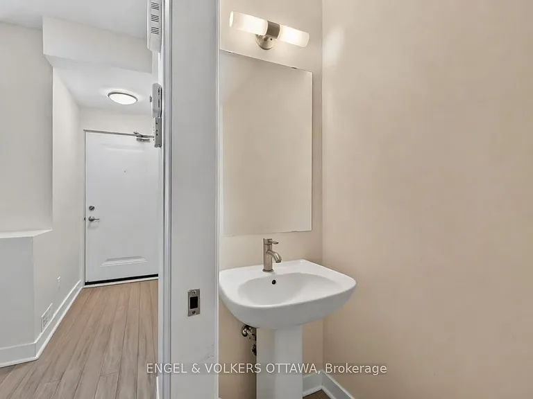 88 Holmwood Ave — Photo 5
