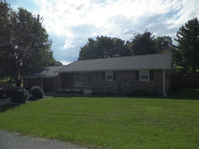 2nd image of 89 2nd St