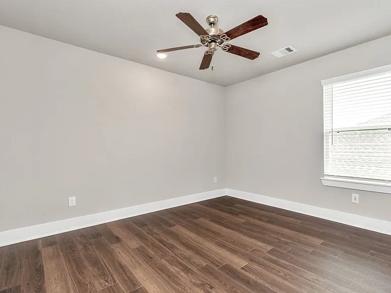 10618 Cascade Creek Dr — Photo 37