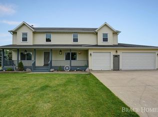 822 E Tuttle Rd, Ionia, MI 48846