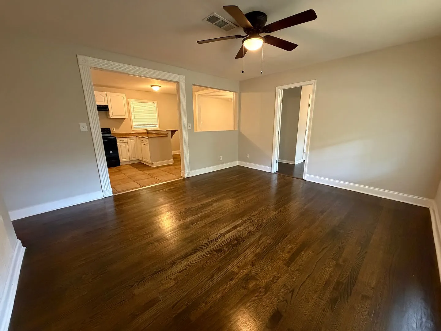 Charming 3 Bedroom 2 Bath Ranch in Powder Springs — Photo 2