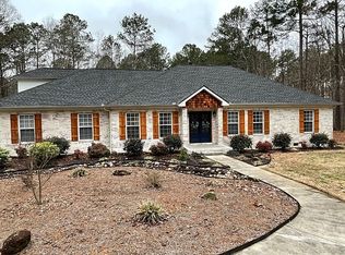 674 Marion Beavers Rd, Sharpsburg, GA 30277