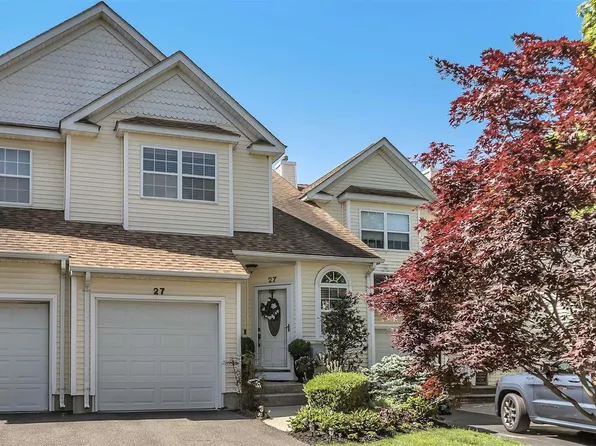 27 Blueberry #1, Melville, NY 11747
