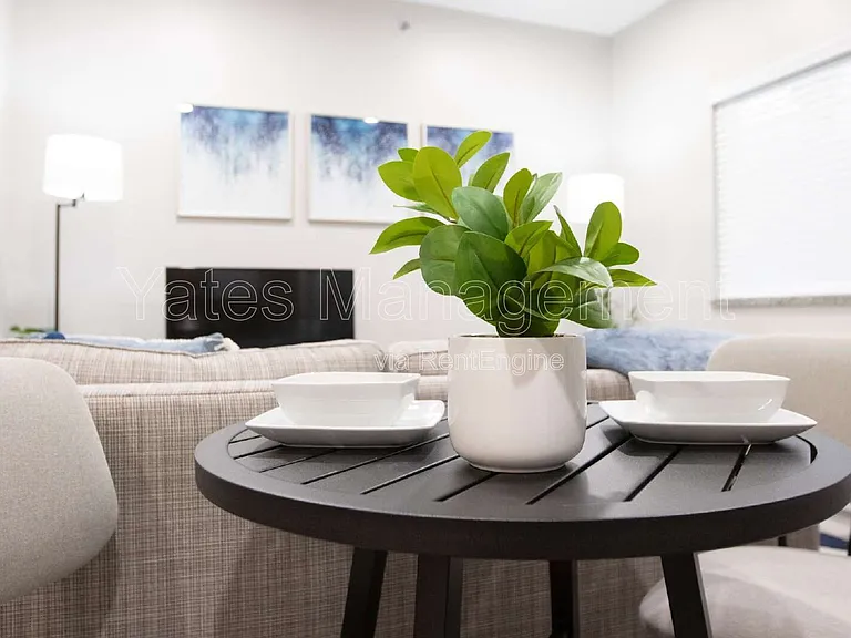 411 W McPherson Ave #103 — Photo 9