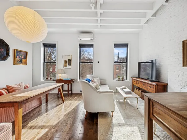 68 Perry Street image 1 of 7