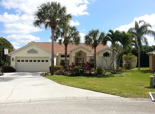 656 Coldstream Ct, Naples, FL 34104