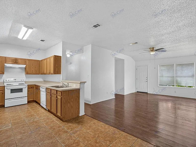 10340 Blackjack Oaks Dr — Photo 7