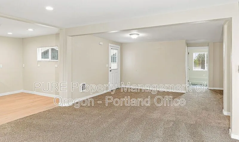 5 bed, 2.0 bath, 2106 sqft, $3,395 — Photo 3