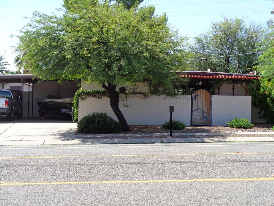 1st image of 8532 E Kenyon Dr