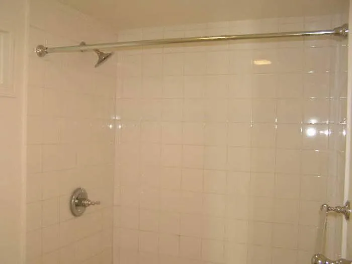 Spacious bath