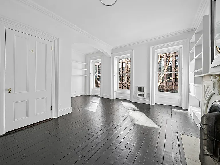 548 State St #1 — Photo 9