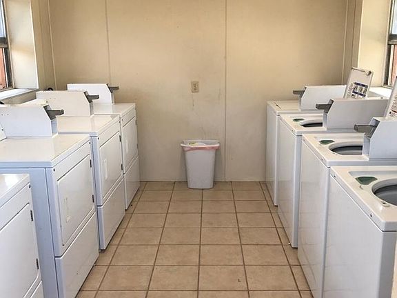 2nd image of 506 S Marina Dr APT B4