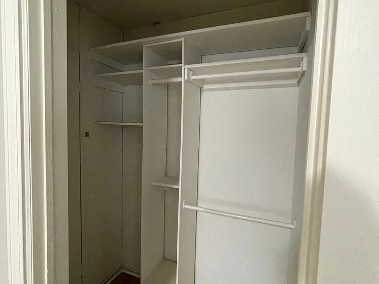447 Southgate Dr — Photo 12