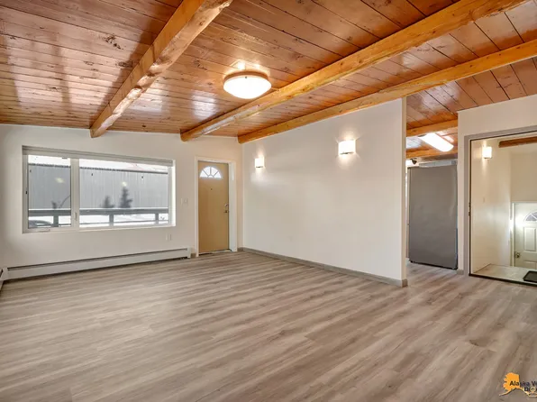 408 E Manor Ave, Anchorage, AK 99501