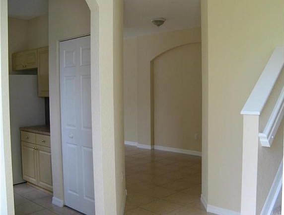 4th image of 1119 Sweet Violet Ct