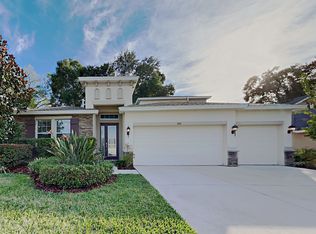 203 Parsons Woods Dr, Seffner, FL 33584