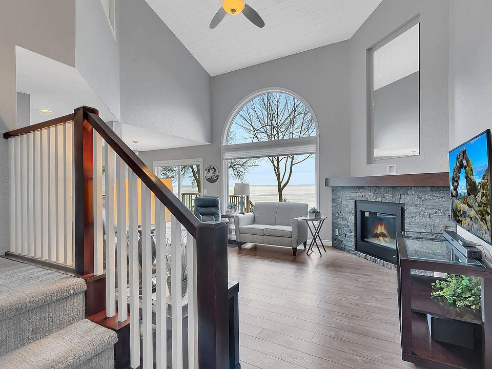 103 Harriet St Spicer MN Zillow