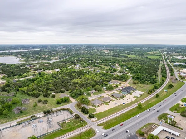 1901 Rock Dr, Granbury, TX 76049
