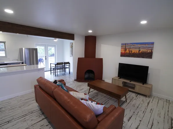 115 Camino De Las Crucitas, Santa Fe, NM 87501