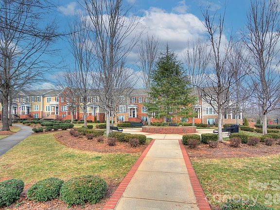 3rd image of 601 6th Baxter Xing