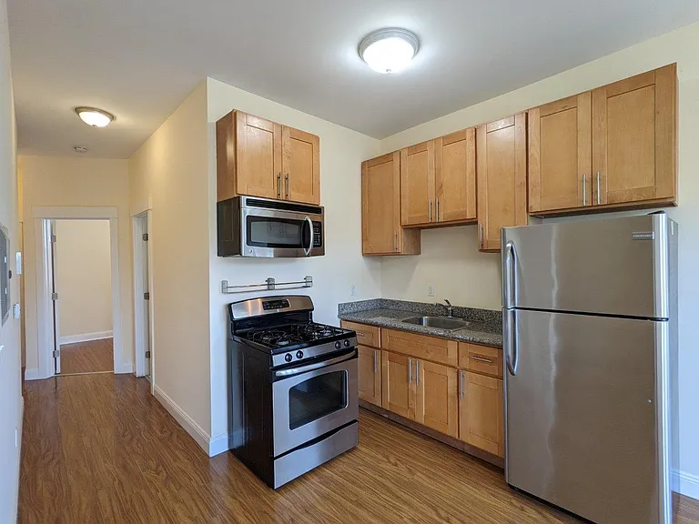 2210 Durant Ave — Photo 15