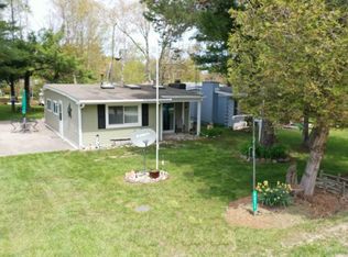 6371 Sunnyside Dr, Deckerville, MI 48427