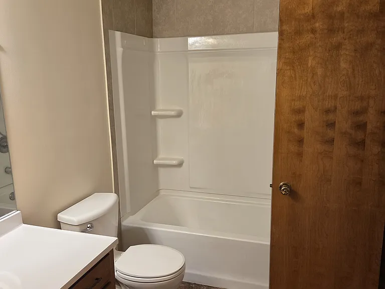 131 Gilgen Ave NW — Photo 10