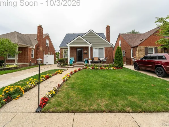 827 N Vernon St, Dearborn, MI 48128