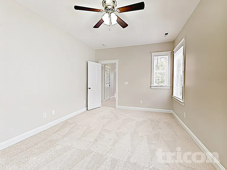 6723 Dunton St — Photo 8