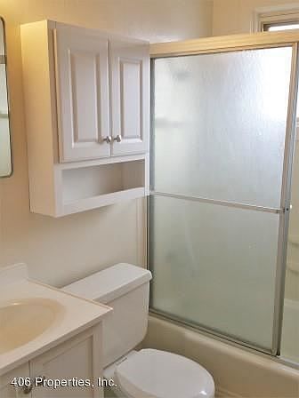 2nd image of 819 N Davis St APT 3