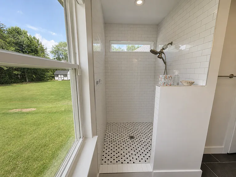 51 Wofford Rd — Photo 8