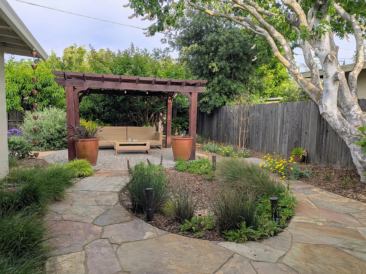 Backyard - 909 Craig Pl #C