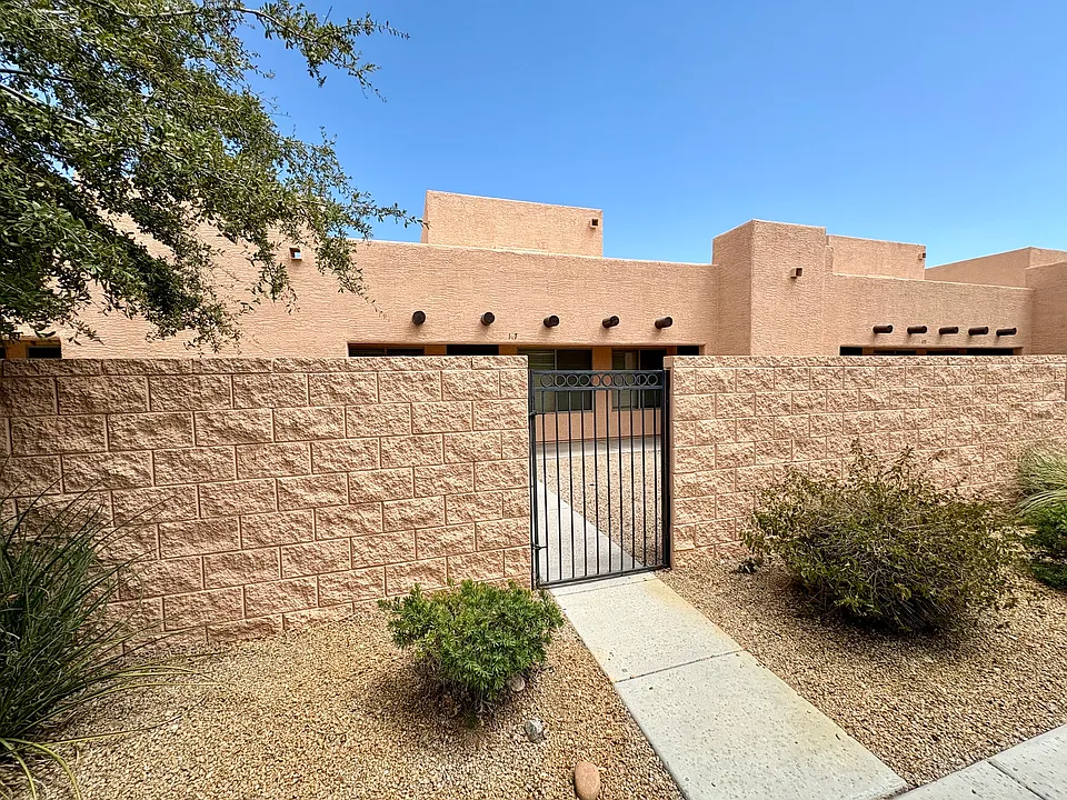 8940 W Olive Ave #147