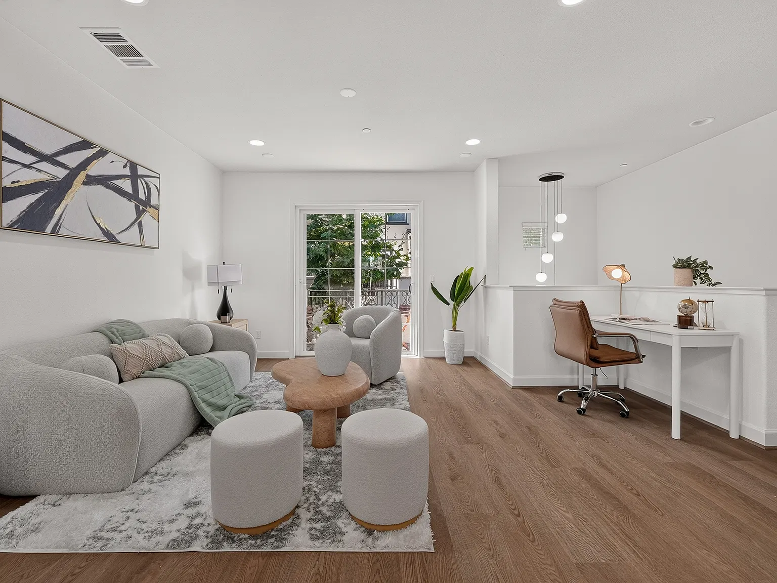 3 bed, 3.5 bath, 1548 sqft, $6,200 — Photo 4