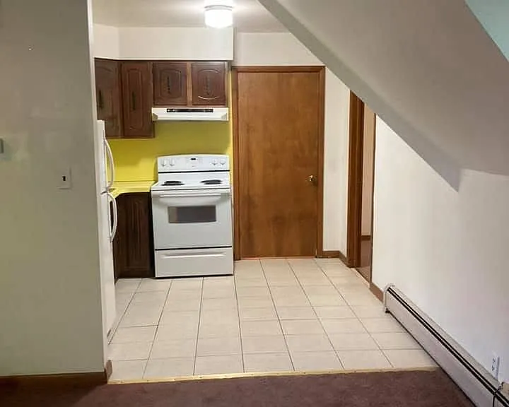 332 Goundry St #2R — Photo 7