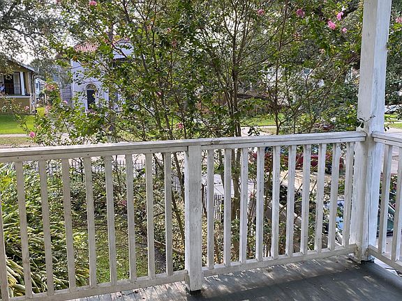 2nd image of 3111 Louisiana Avenue Pkwy #B
