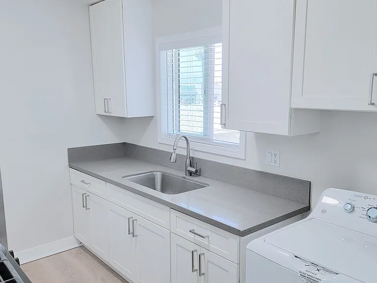 4146 Redondo Beach Blvd #C — Photo 8