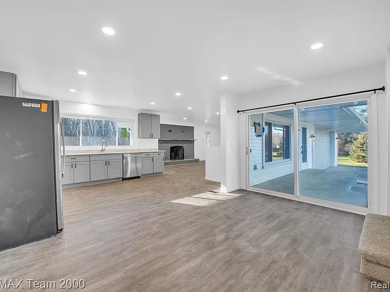 48905 Nine Mile Rd — Photo 11