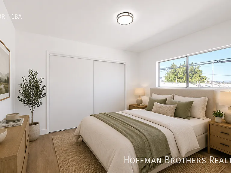 4639 W 17th St #5 — Photo 3