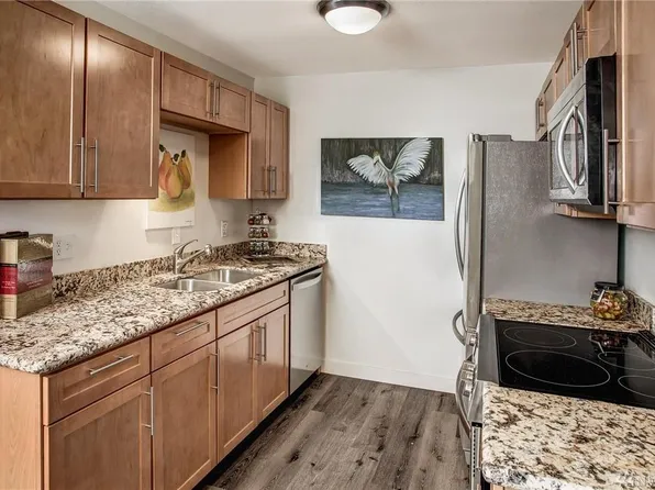 (undisclosed Address), Mercer Island, WA 98040