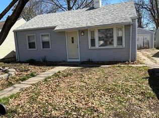 2534 S 52nd St, Lincoln, NE 68506