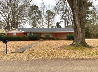 905 Morse Rd, Atlanta, TX 75551